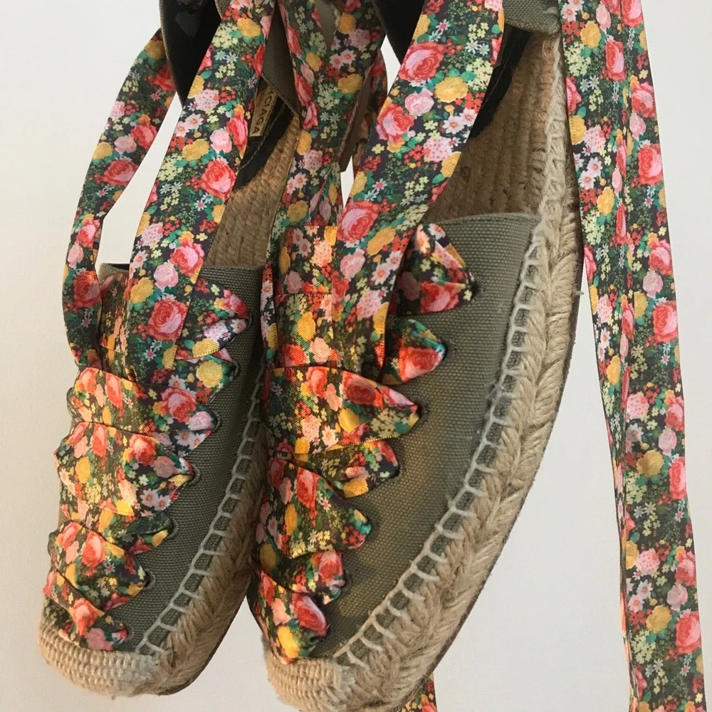 Balenciaga Espadrilles - Picture 1 of 7